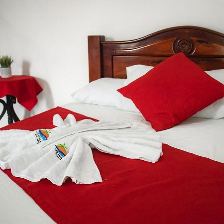 Casa Hotel Las Antillas Толу Экстерьер фото